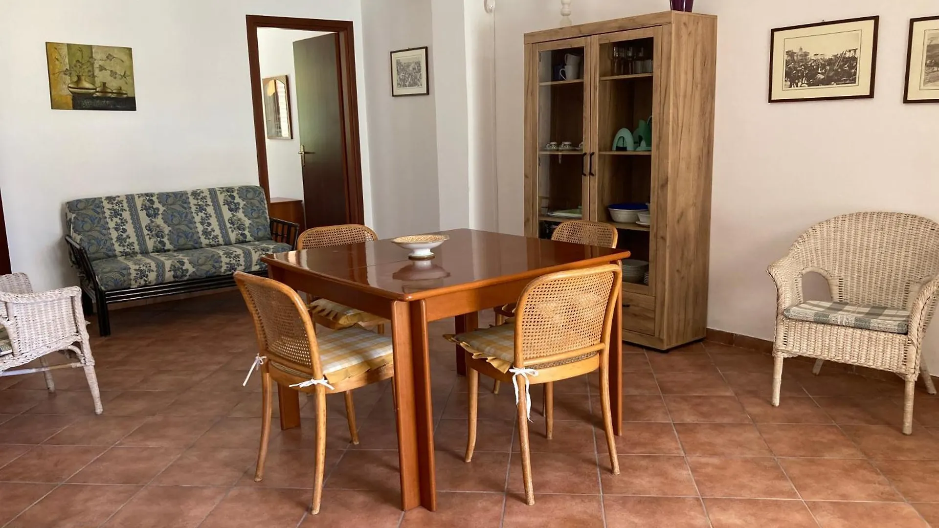 מרסאלה Posidonia Apartments